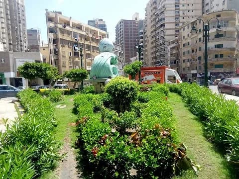 حديقة ميدان في الحي